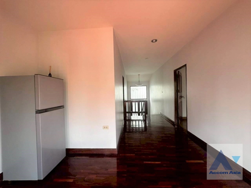 13  4 br House for rent and sale in New Phetchaburi ,Bangkok ARL Ramkhamhaeng 1918121