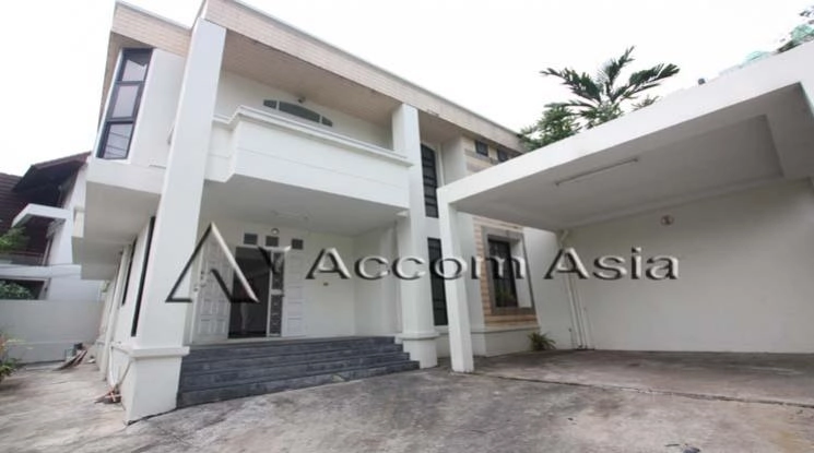 unitHome Office |  3 Bedrooms  House For Rent in Sukhumvit, Bangkok  near BTS Phrom Phong (1718124)