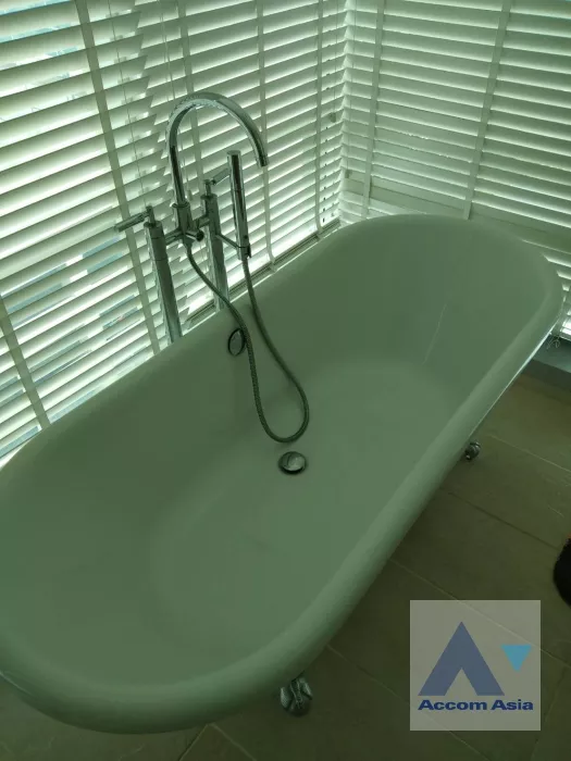 8  1 br Condominium For Rent in Charoen Nakhon ,Bangkok BTS Krung Thon Buri at Baan Sathorn Chaophraya 1518133