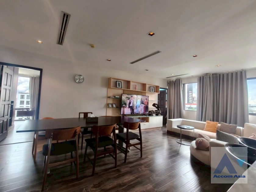 unitFully Furnished |  5 Bedrooms  Condominium For Sale in Sukhumvit, Bangkok  near BTS Thong Lo (1518142)