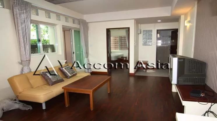  1 Bedroom  Apartment For Rent in Phaholyothin, Bangkok  near BTS Ari (1418175)