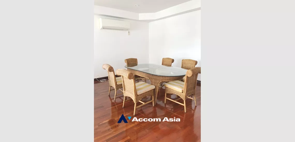 unit 2 Bedrooms  Apartment For Rent in Ploenchit, Bangkok  near BTS Chitlom (1418204)