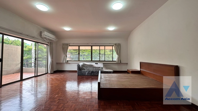 10  3 br Townhouse For Rent in Phaholyothin ,Bangkok BTS Ari at Townhouse Phaholyothin 1818217