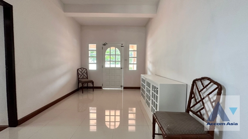 4  3 br Townhouse For Rent in Phaholyothin ,Bangkok BTS Ari at Townhouse Phaholyothin 1818217
