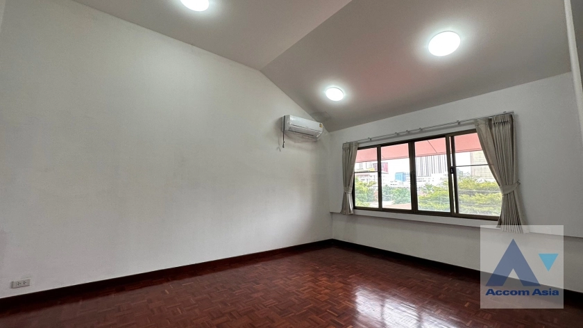 15  3 br Townhouse For Rent in Phaholyothin ,Bangkok BTS Ari at Townhouse Phaholyothin 1818217