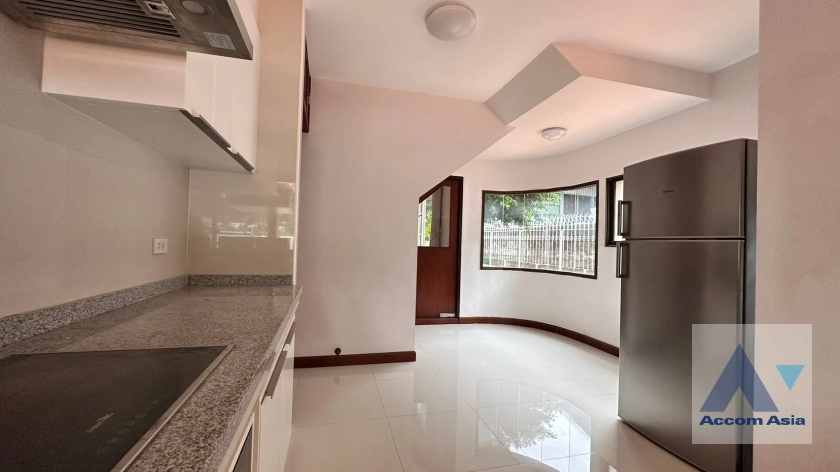 6  3 br Townhouse For Rent in Phaholyothin ,Bangkok BTS Ari at Townhouse Phaholyothin 1818217