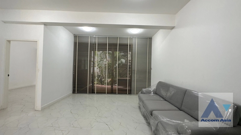  1  3 br Townhouse For Rent in Phaholyothin ,Bangkok BTS Ari at Townhouse Phaholyothin 1818220