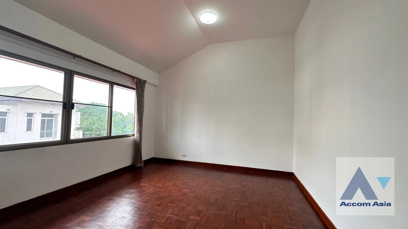 16  3 br Townhouse For Rent in Phaholyothin ,Bangkok BTS Ari at Townhouse Phaholyothin 1818220