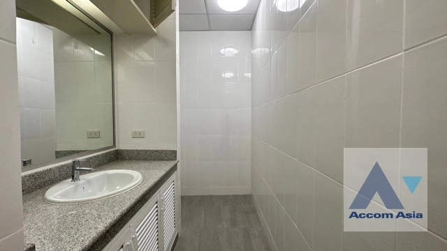 26  3 br Townhouse For Rent in Phaholyothin ,Bangkok BTS Ari at Townhouse Phaholyothin 1818220