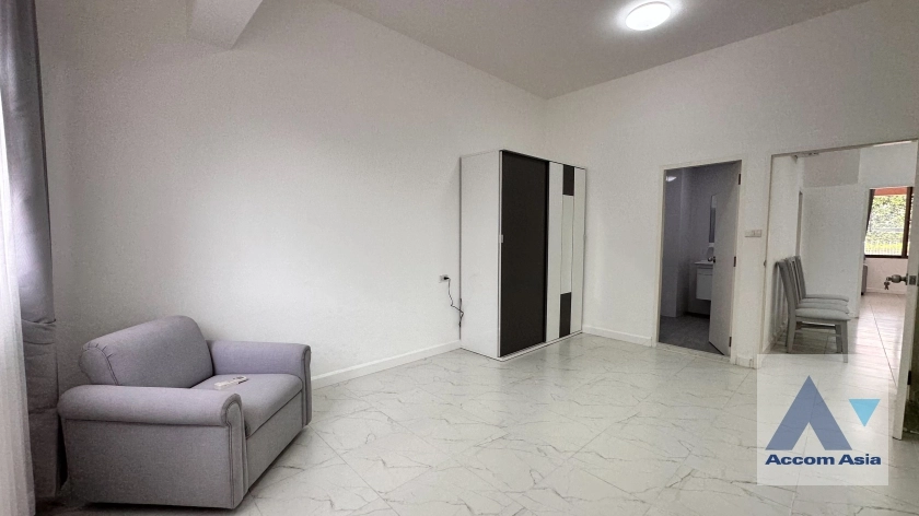 4  3 br Townhouse For Rent in Phaholyothin ,Bangkok BTS Ari at Townhouse Phaholyothin 1818221