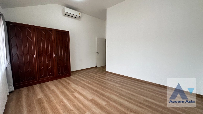 13  3 br Townhouse For Rent in Phaholyothin ,Bangkok BTS Ari at Townhouse Phaholyothin 1818221