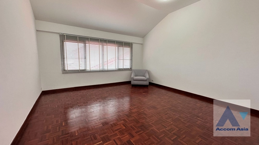 10  3 br Townhouse For Rent in Phaholyothin ,Bangkok BTS Ari at Townhouse Phaholyothin 1818221