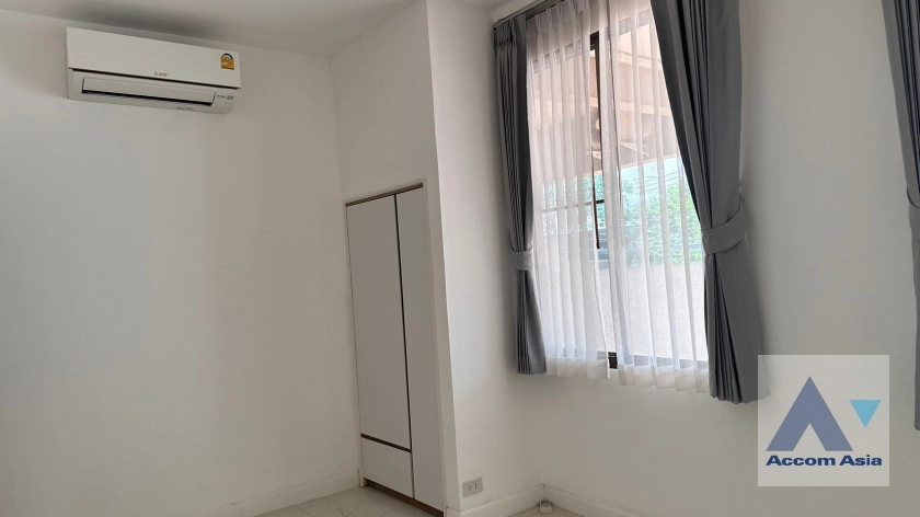 36  6 br Townhouse For Rent in Phaholyothin ,Bangkok BTS Ari at Townhouse Phaholyothin 1818222