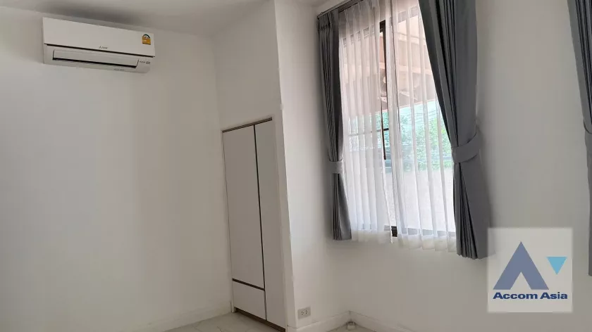 36  3 br Townhouse For Rent in Phaholyothin ,Bangkok BTS Ari at Townhouse Phaholyothin 1818222