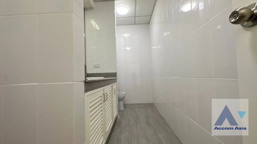 38  6 br Townhouse For Rent in Phaholyothin ,Bangkok BTS Ari at Townhouse Phaholyothin 1818222