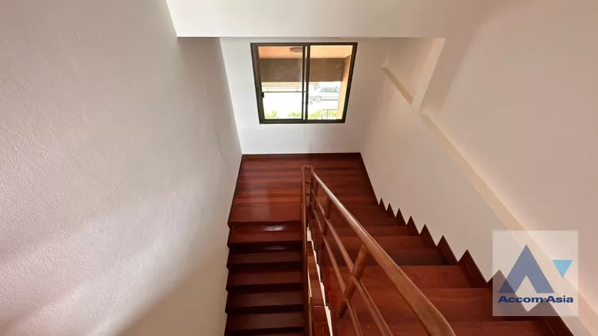 9  3 br Townhouse For Rent in Phaholyothin ,Bangkok BTS Ari at Townhouse Phaholyothin 1818222