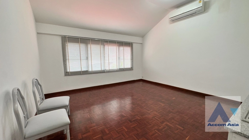 12  6 br Townhouse For Rent in Phaholyothin ,Bangkok BTS Ari at Townhouse Phaholyothin 1818222