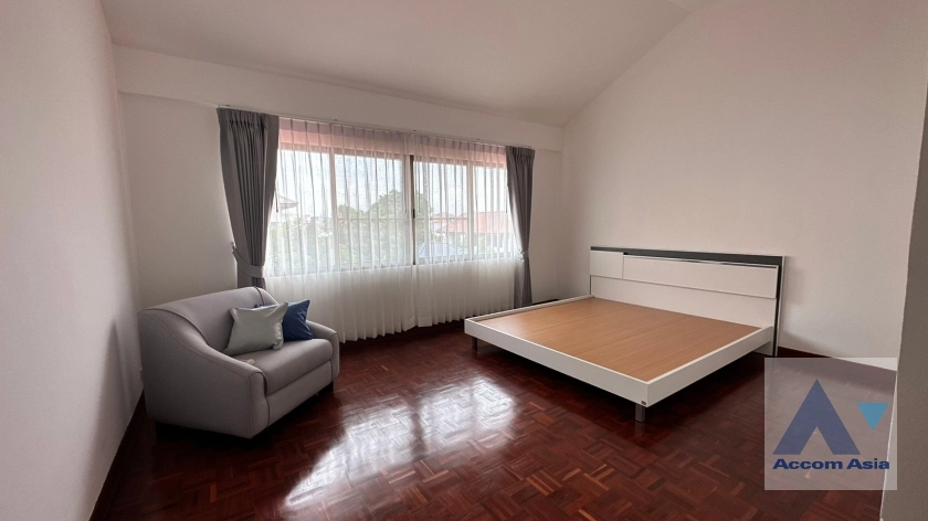 14  6 br Townhouse For Rent in Phaholyothin ,Bangkok BTS Ari at Townhouse Phaholyothin 1818222