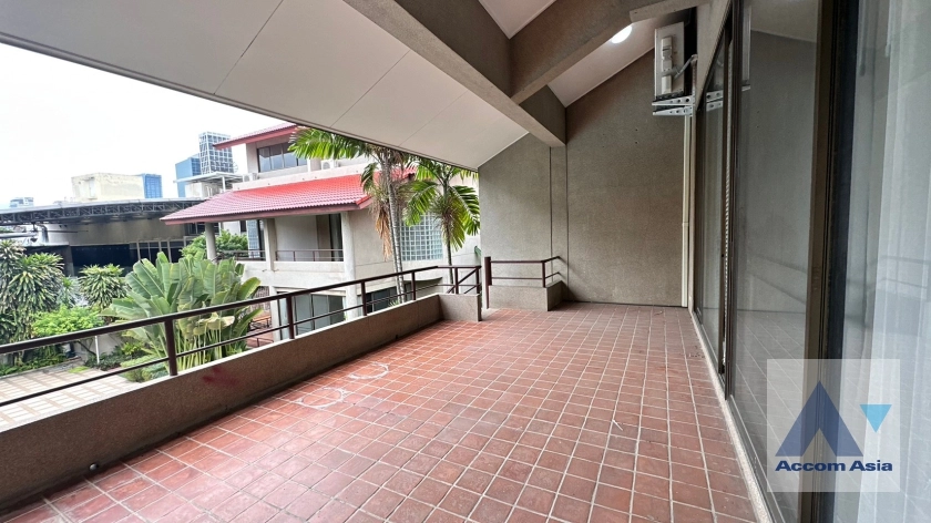 32  6 br Townhouse For Rent in Phaholyothin ,Bangkok BTS Ari at Townhouse Phaholyothin 1818222