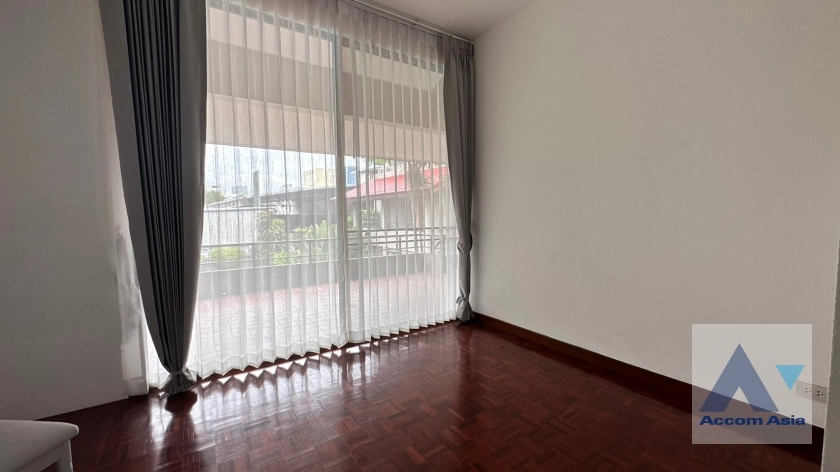 20  6 br Townhouse For Rent in Phaholyothin ,Bangkok BTS Ari at Townhouse Phaholyothin 1818222