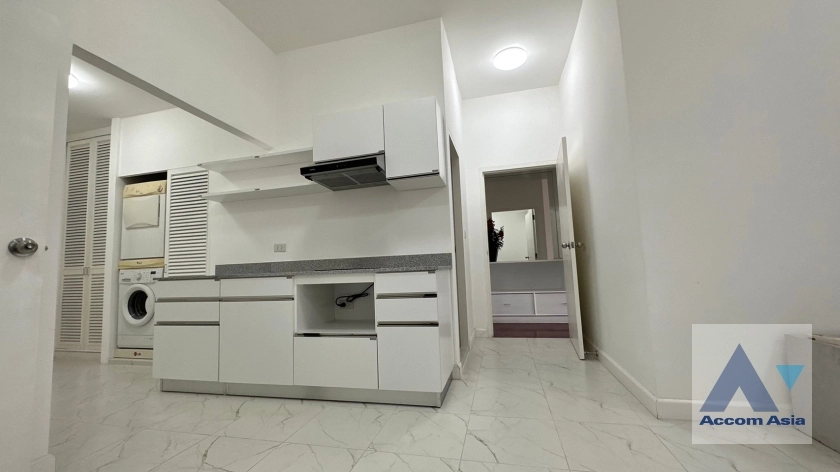 28  6 br Townhouse For Rent in Phaholyothin ,Bangkok BTS Ari at Townhouse Phaholyothin 1818222