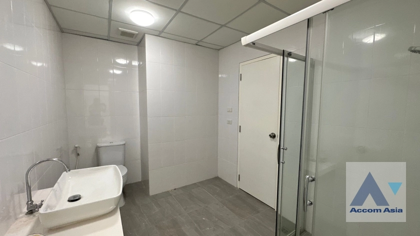 31  6 br Townhouse For Rent in Phaholyothin ,Bangkok BTS Ari at Townhouse Phaholyothin 1818222