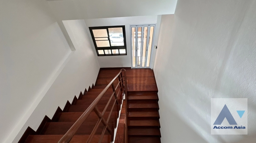 24  6 br Townhouse for rent and sale in Phaholyothin ,Bangkok BTS Ari at Townhouse Phaholyothin 1818223