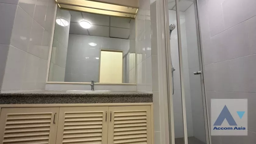 38  3 br Townhouse For Rent in Phaholyothin ,Bangkok BTS Ari at Townhouse Phaholyothin 1818223