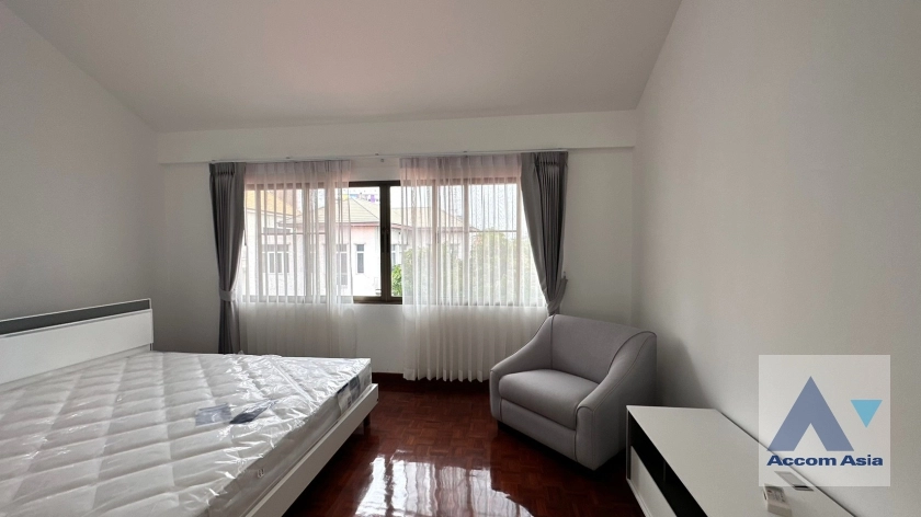 27  6 br Townhouse for rent and sale in Phaholyothin ,Bangkok BTS Ari at Townhouse Phaholyothin 1818223