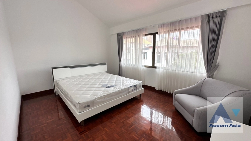 26  6 br Townhouse for rent and sale in Phaholyothin ,Bangkok BTS Ari at Townhouse Phaholyothin 1818223