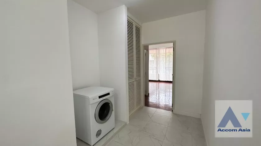 18  3 br Townhouse For Rent in Phaholyothin ,Bangkok BTS Ari at Townhouse Phaholyothin 1818223