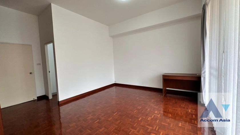 33  6 br Townhouse for rent and sale in Phaholyothin ,Bangkok BTS Ari at Townhouse Phaholyothin 1818223