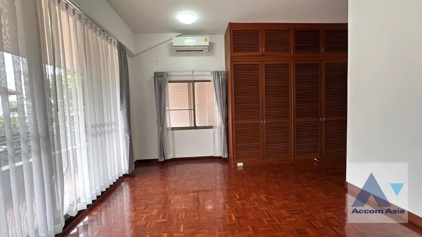 31  3 br Townhouse For Rent in Phaholyothin ,Bangkok BTS Ari at Townhouse Phaholyothin 1818223