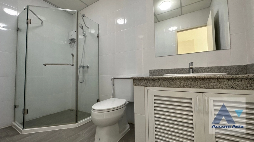 40  6 br Townhouse for rent and sale in Phaholyothin ,Bangkok BTS Ari at Townhouse Phaholyothin 1818223