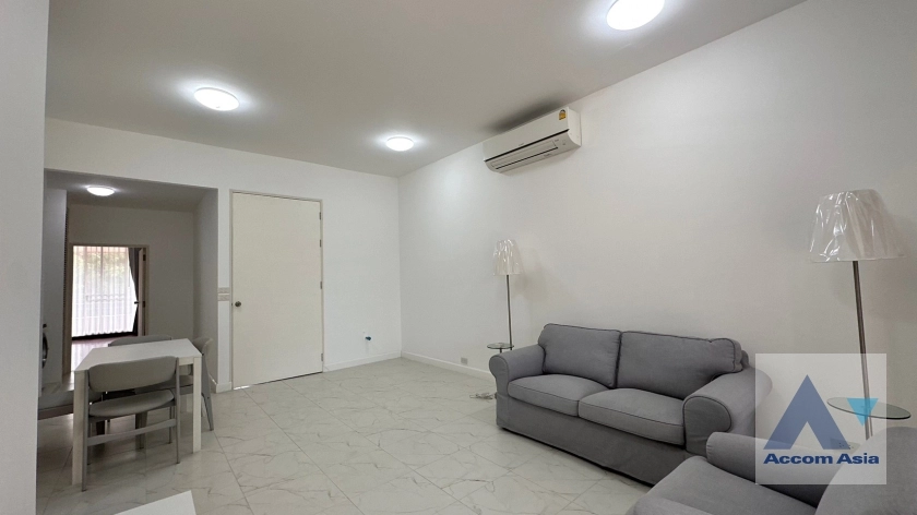 7  6 br Townhouse for rent and sale in Phaholyothin ,Bangkok BTS Ari at Townhouse Phaholyothin 1818223