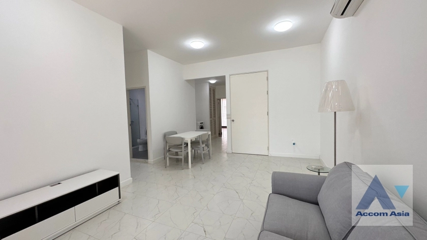 10  6 br Townhouse for rent and sale in Phaholyothin ,Bangkok BTS Ari at Townhouse Phaholyothin 1818223