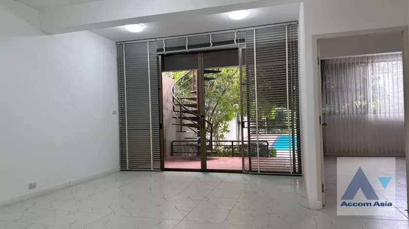 4  3 br Townhouse For Rent in Phaholyothin ,Bangkok BTS Ari at Townhouse Phaholyothin 1818223