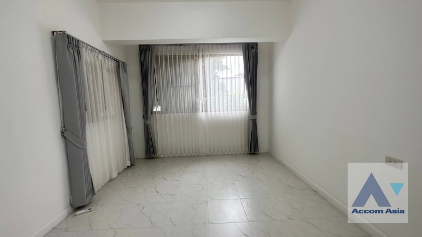 15  6 br Townhouse for rent and sale in Phaholyothin ,Bangkok BTS Ari at Townhouse Phaholyothin 1818223