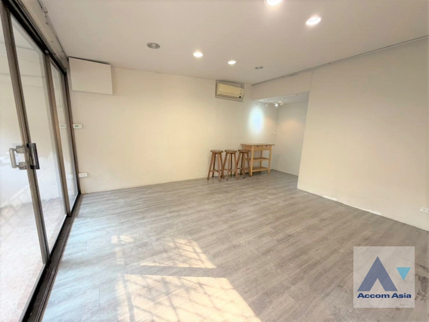 6  2 br House for rent and sale in Sukhumvit ,Bangkok BTS Thong Lo 1718226