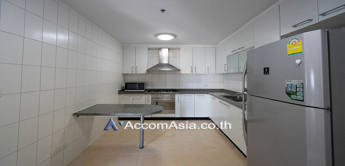  1  3 br Apartment For Rent in Sukhumvit ,Bangkok BTS Phrom Phong at Perfect for a big family 1418231