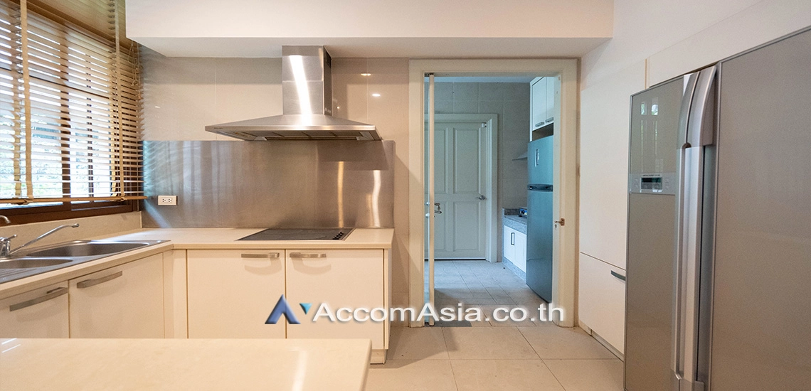 unit 4 Bedrooms  House For Rent in Sukhumvit, Bangkok  near BTS Phra khanong (1818236)