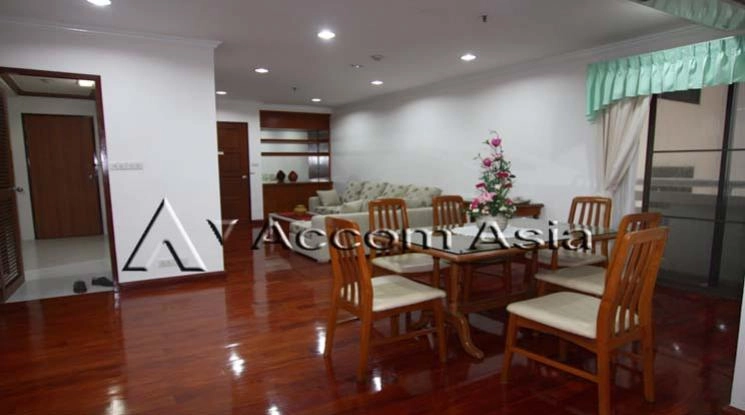  Baan Suan Petch Condominium  2 Bedroom for Rent BTS Phrom Phong in Sukhumvit Bangkok