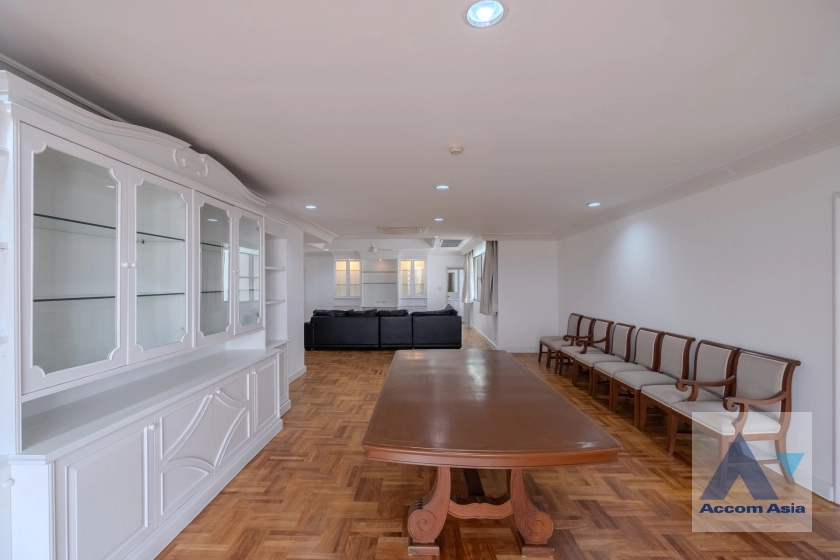 unitHuge Terrace, Penthouse, Pet friendly |  4 Bedrooms  Apartment For Rent in Sukhumvit, Bangkok  near BTS Phrom Phong (1418246)