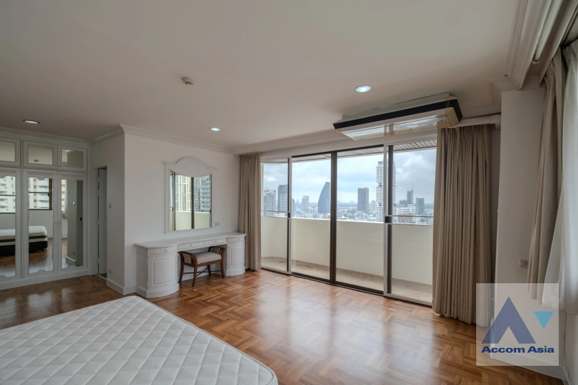 8  4 br Apartment For Rent in Sukhumvit ,Bangkok BTS Phrom Phong at Pet friendly - High rise Apartment 1418246
