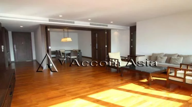 unit 3 Bedrooms  Apartment For Rent in Sukhumvit, Bangkok  near BTS Thong Lo (1418267)