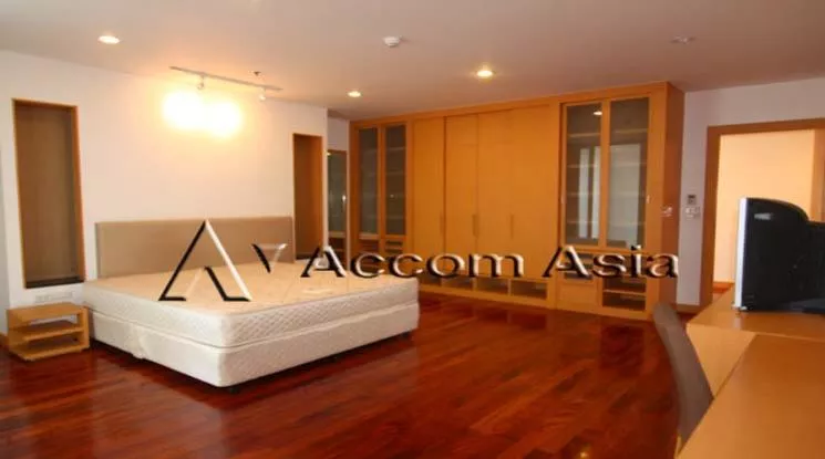 7  3 br Apartment For Rent in Sukhumvit ,Bangkok BTS Ekkamai at Ekkamai Family Apartment 1418280