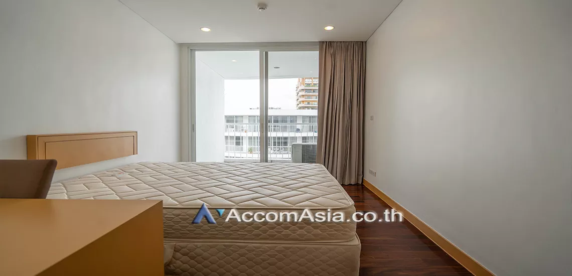 6  3 br Apartment For Rent in Sukhumvit ,Bangkok BTS Ekkamai at Ekkamai Family Apartment 1418282