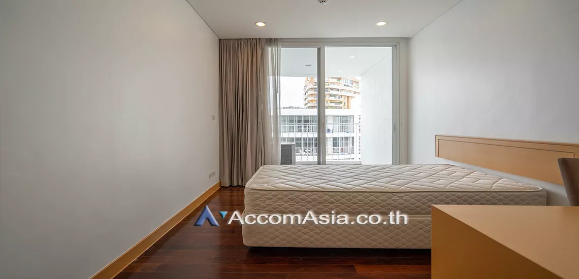 7  3 br Apartment For Rent in Sukhumvit ,Bangkok BTS Ekkamai at Ekkamai Family Apartment 1418282