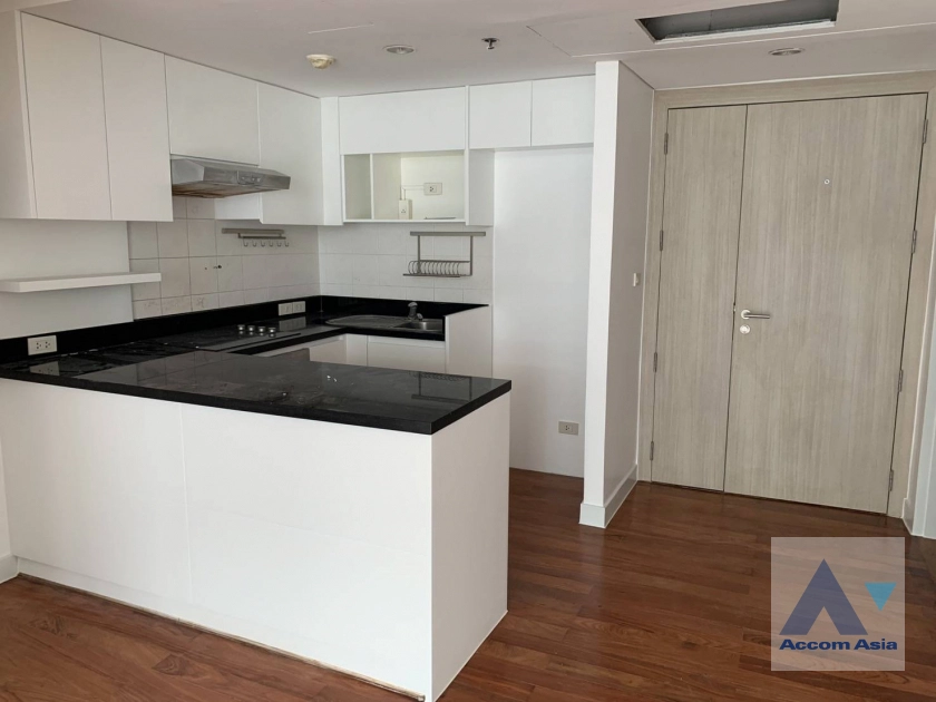 4  3 br Apartment For Rent in Sukhumvit ,Bangkok BTS Ekkamai at Ekkamai Family Apartment 1418282