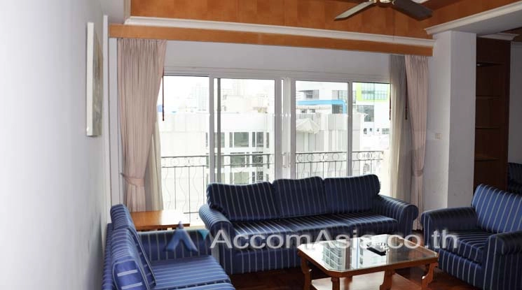 Pet friendly |  3 Bedrooms  Apartment For Rent in Sukhumvit, Bangkok  near BTS Nana (1418284)